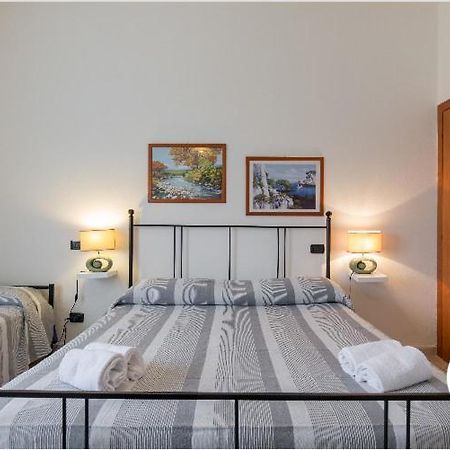 La Terrazza Hotell Peschiera del Garda Exteriör bild